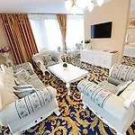 Aphrodite Palace Hotel 4*