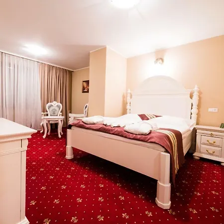 Aphrodite Palace Hotel 4*